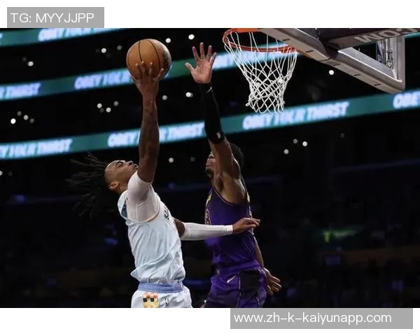 卡斯尔表现出色25分钟内高效砍下16分9助攻仅1次失误助力球队胜利 卡斯尔表现出色25分钟内高效砍下16分9助攻仅1次失误助力球队胜利