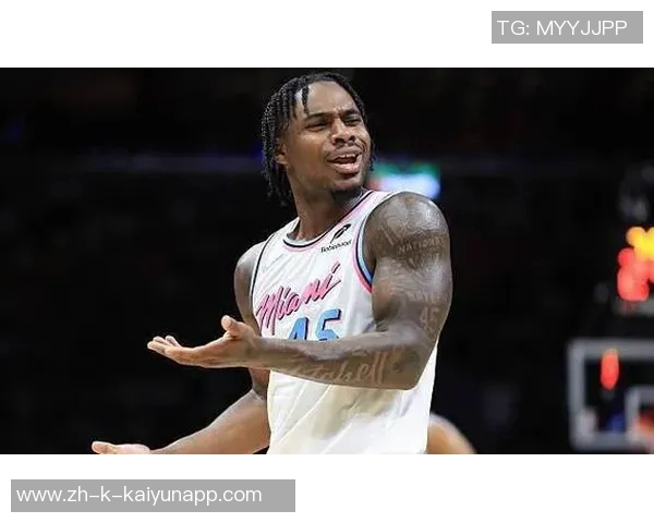 米切尔首节独得13分表现抢眼但失误和犯规略显频繁 米切尔首节独得13分表现抢眼但失误和犯规略显频繁