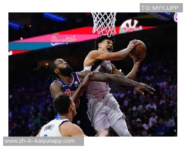 小乔丹内线强势补篮得手并成功加罚展现绝佳状态 小乔丹内线强势补篮得手并成功加罚展现绝佳状态