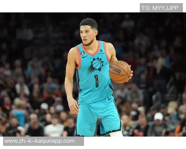 布克谈防守经验与平衡技巧展现自信心态 布克谈防守经验与平衡技巧展现自信心态